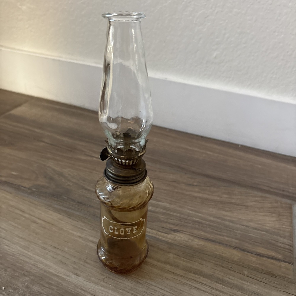 Vintage Lamp Light Clove Oil‎ Lamp with Chimney 10.25"